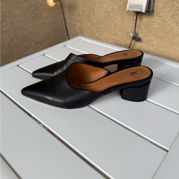 Sarto Elegant Black leather Women's Mules pointy toe size 5.5M - Picture 4 of 14